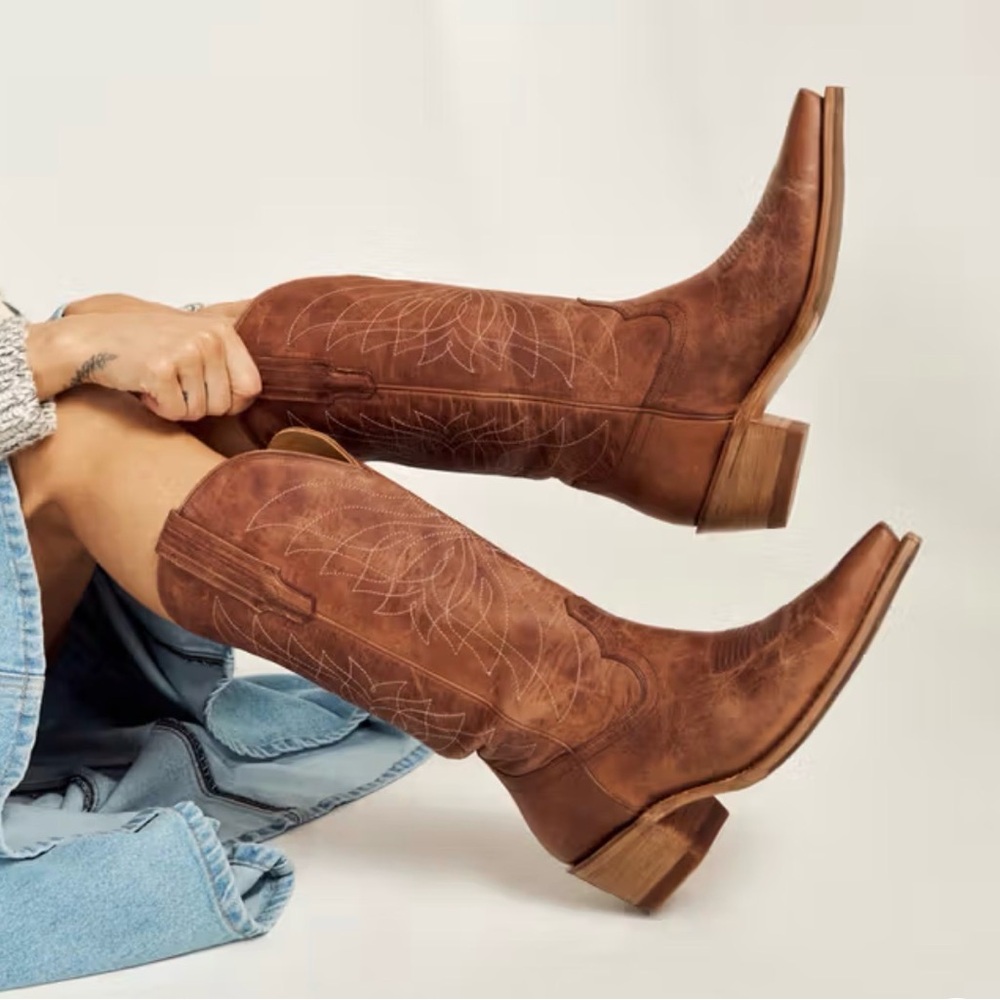 TECOVAS The Annie Monarch Cowgirl Boots in Brown Leather Size 8